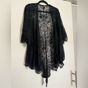 Xhiliration XS Lace Kimono